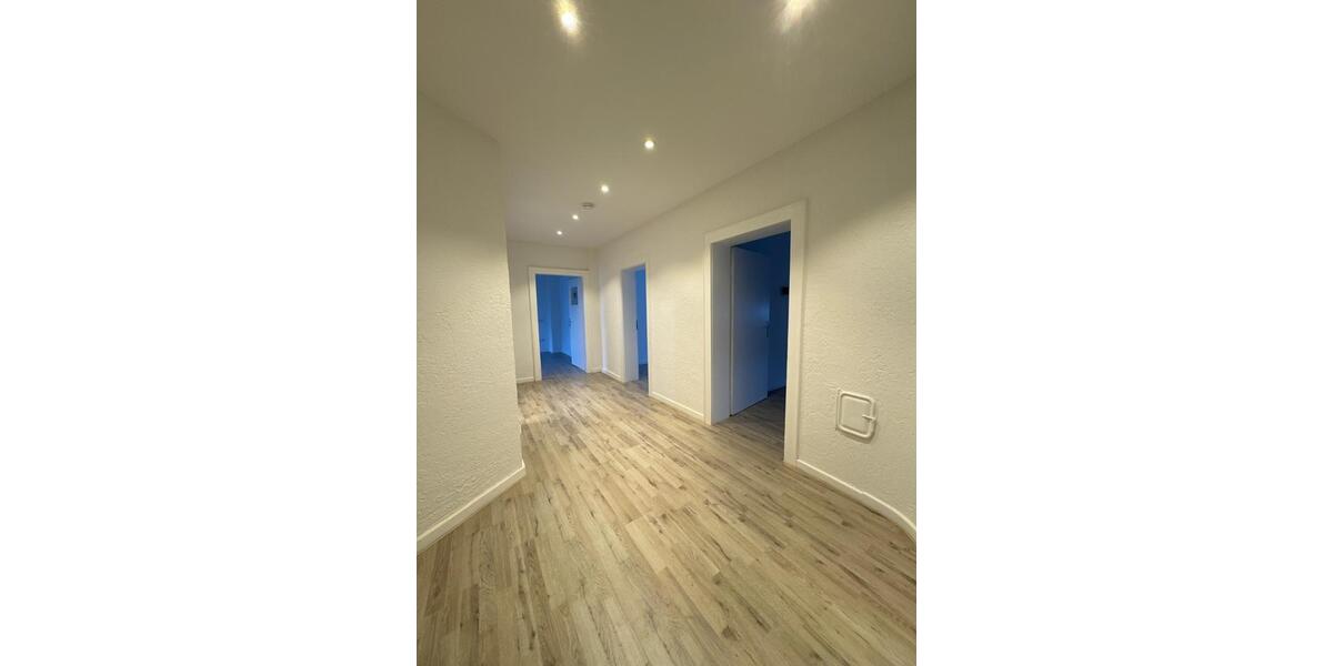 Etagenwohnung Saarbrücken Malstatt - 4 Zimmer, 106 m&sup2;, 800&euro; | Angebot:25421201