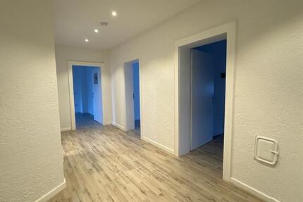 Wohnung Saarbrücken Malstatt - 4 Zimmer, 106 m&sup2;, 800&euro; | Angebot:25421201