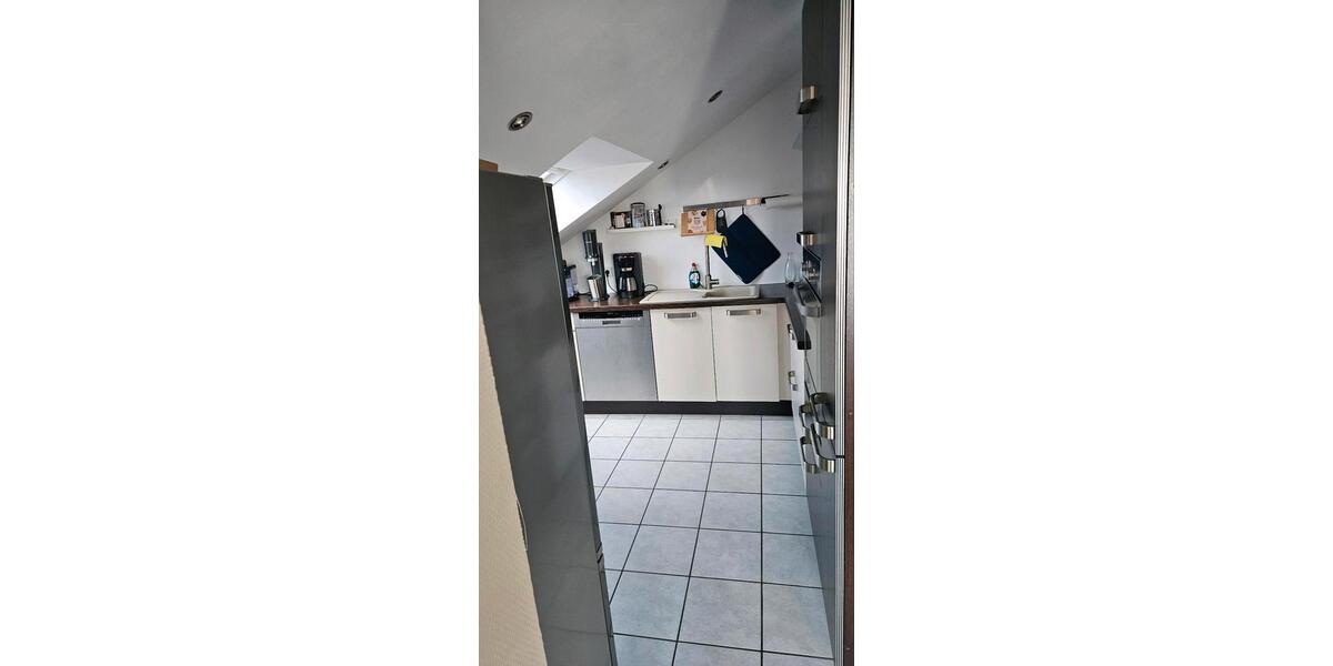 Dachgeschoßwohnung Püttlingen - 3 Zimmer, 101 m&sup2;, 850&euro; | Angebot:25828083