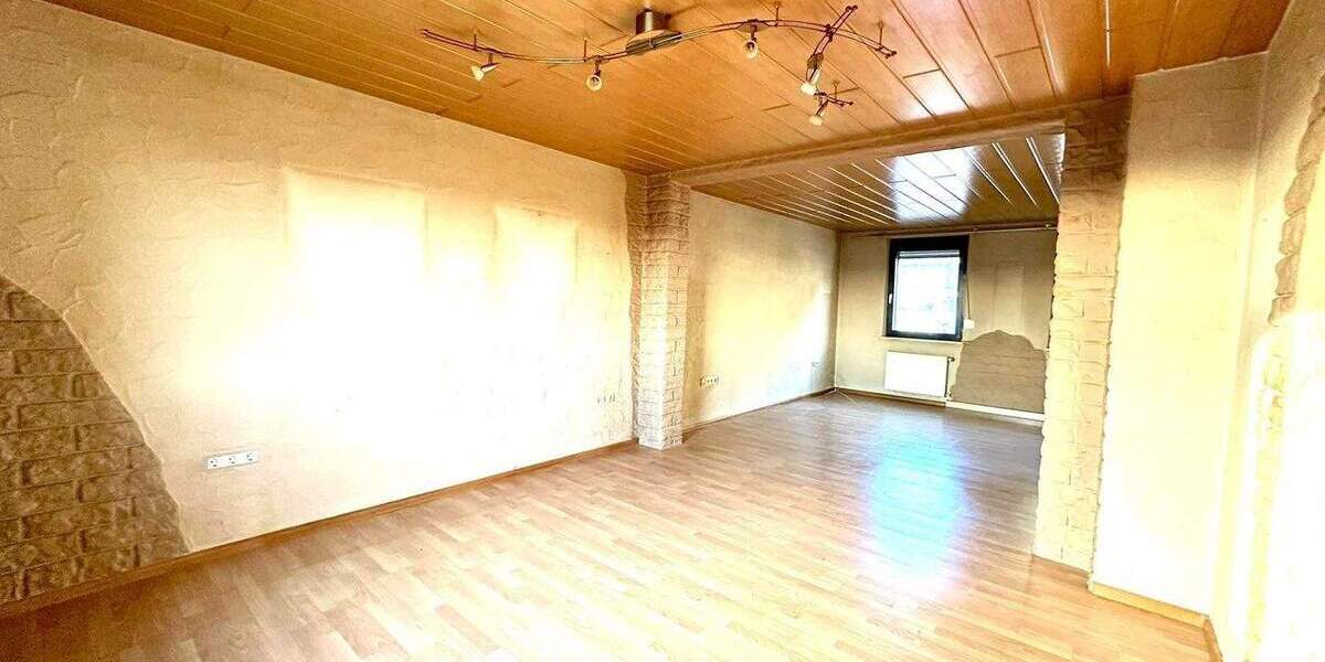 Einfamilienhaus Quierschied - 6 Zimmer, 148 m&sup2;, 114.900&euro; | Angebot:25771919