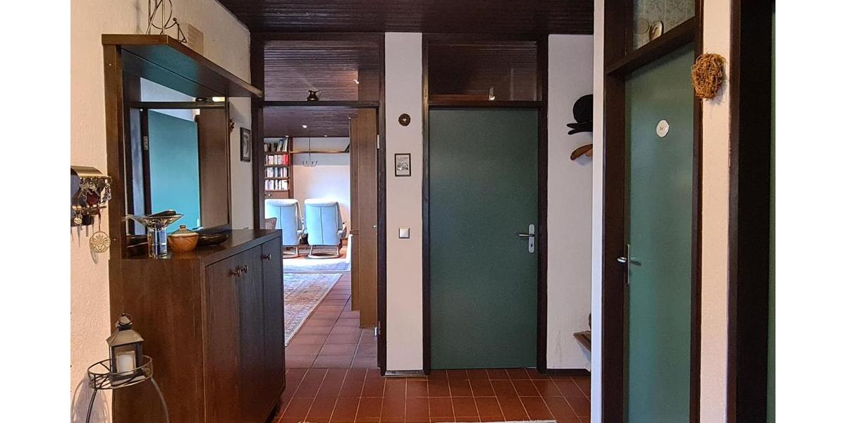 Bungalow mit Satteldach in idyllischer Ortsrandlage mit Fernblick - Einfamilienhaus Homburg | Angebot:21352445