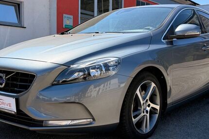 Volvo V40 115.132 km 9.999 &euro; Völklingen 66333