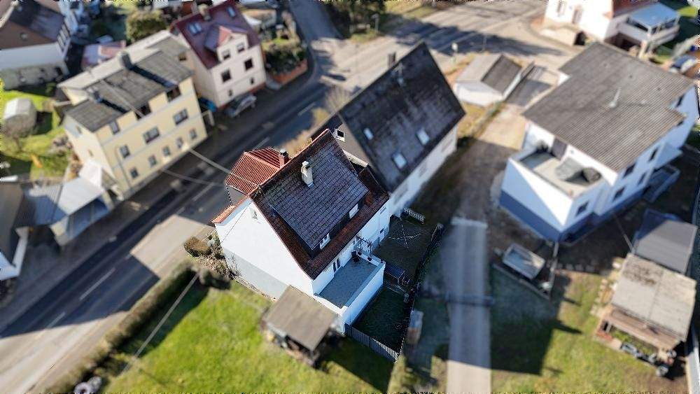 Mehrfamilienhaus, Wohnhaus Neunkirchen Wiebelskirchen - 6 Zimmer, 178 m&sup2;, 229.000&euro; | Angebot:25706021