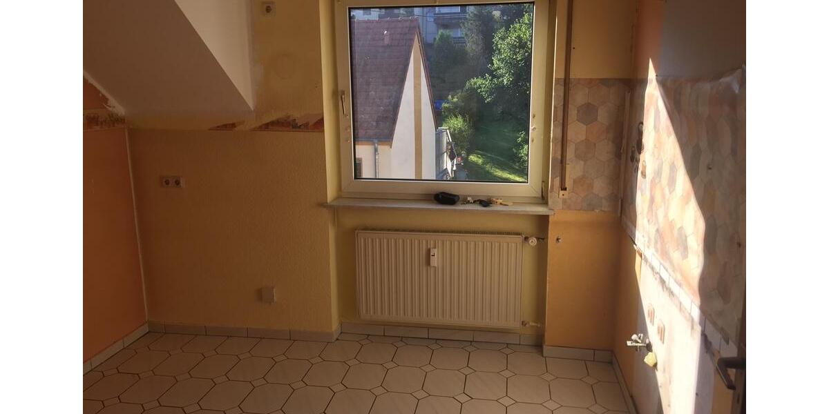 Dachgeschoßwohnung Völklingen - 3 Zimmer, 72 m&sup2;, 500&euro; | Angebot:24704339
