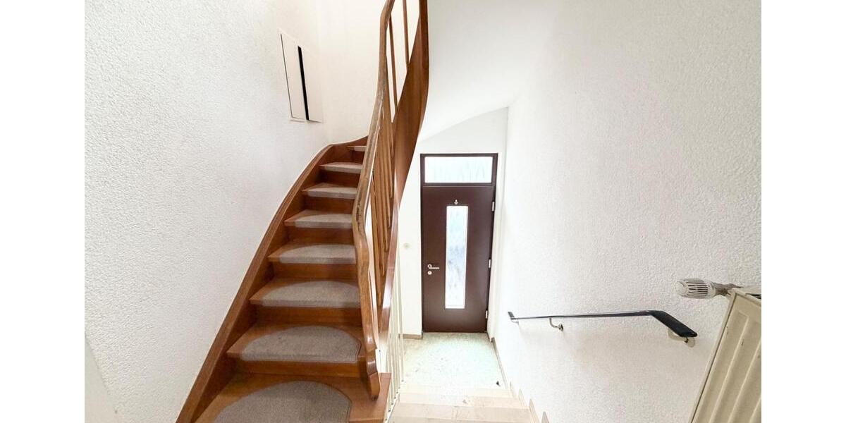 Doppelhaushälfte Wallerfangen - 7 Zimmer, 150 m&sup2;, 1.050&euro; | Angebot:25886369