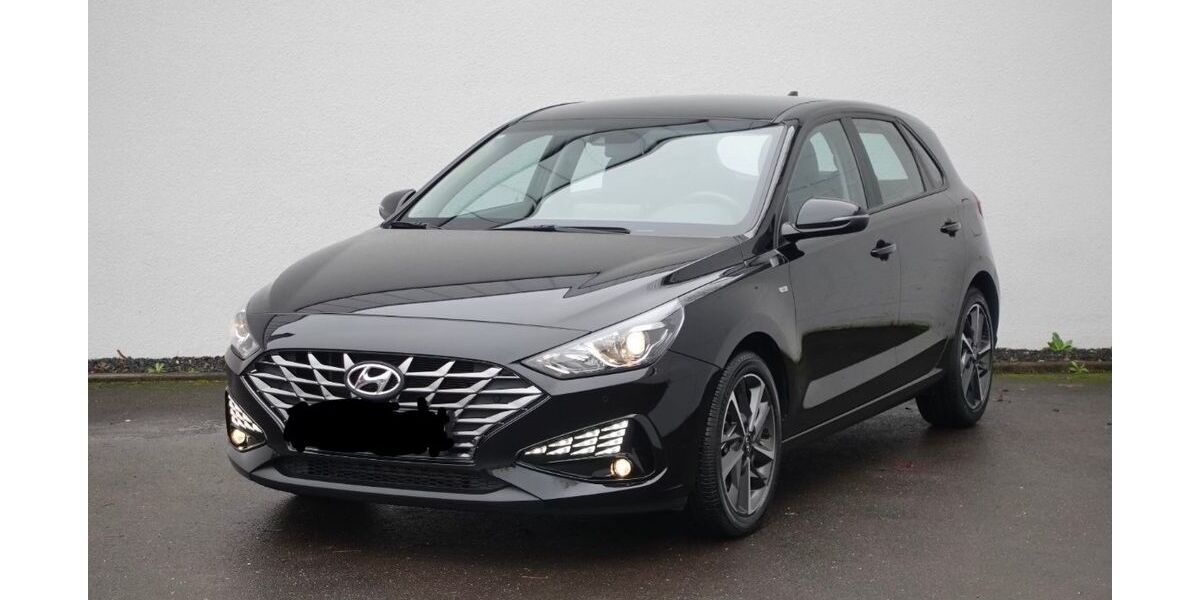 Hyundai i30 36.500 km 17.999 &euro; Püttlingen 66346