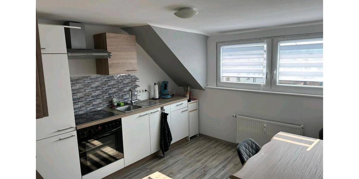 Dachgeschoßwohnung Schwalbach - 2 Zimmer, 60 m&sup2;, 450&euro; | Angebot:25954756