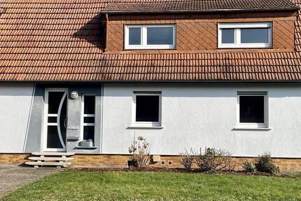 Haus Großrosseln Dorf im Warndt - 6 Zimmer, 127 m&sup2;, 179.000&euro; | Angebot:25664070