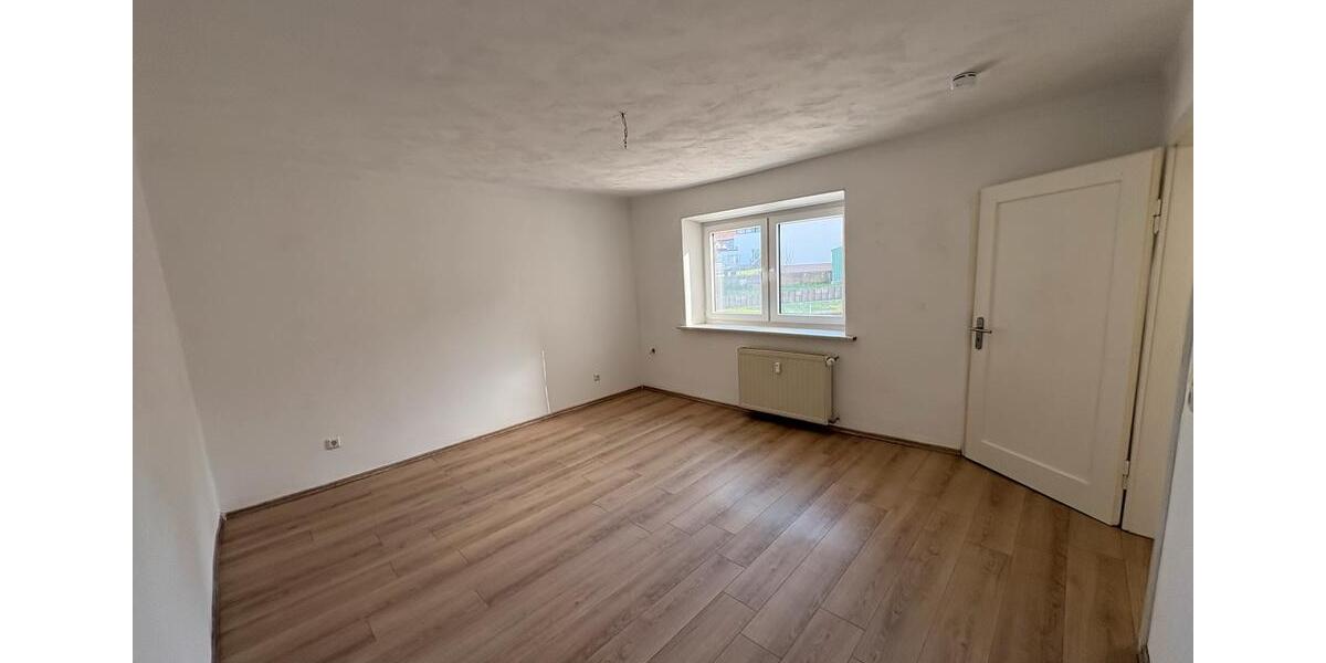 Etagenwohnung Beckingen - 2 Zimmer, 80 m&sup2;, 730&euro; | Angebot:25282126