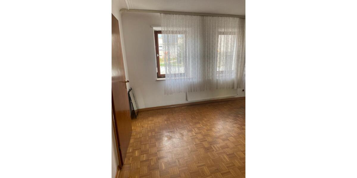 Erdgeschoßwohnung Lebach - 3 Zimmer, 110 m&sup2;, 700&euro; | Angebot:26626519