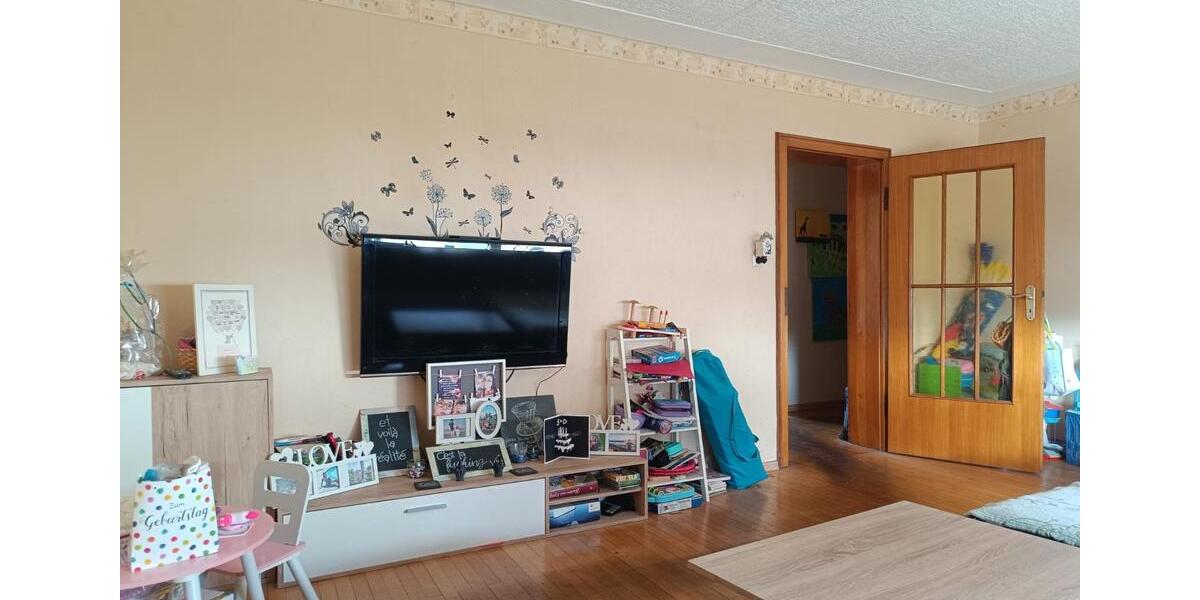 Etagenwohnung Friedrichsthal - 3 Zimmer, 78 m&sup2;, 600&euro; | Angebot:25063980