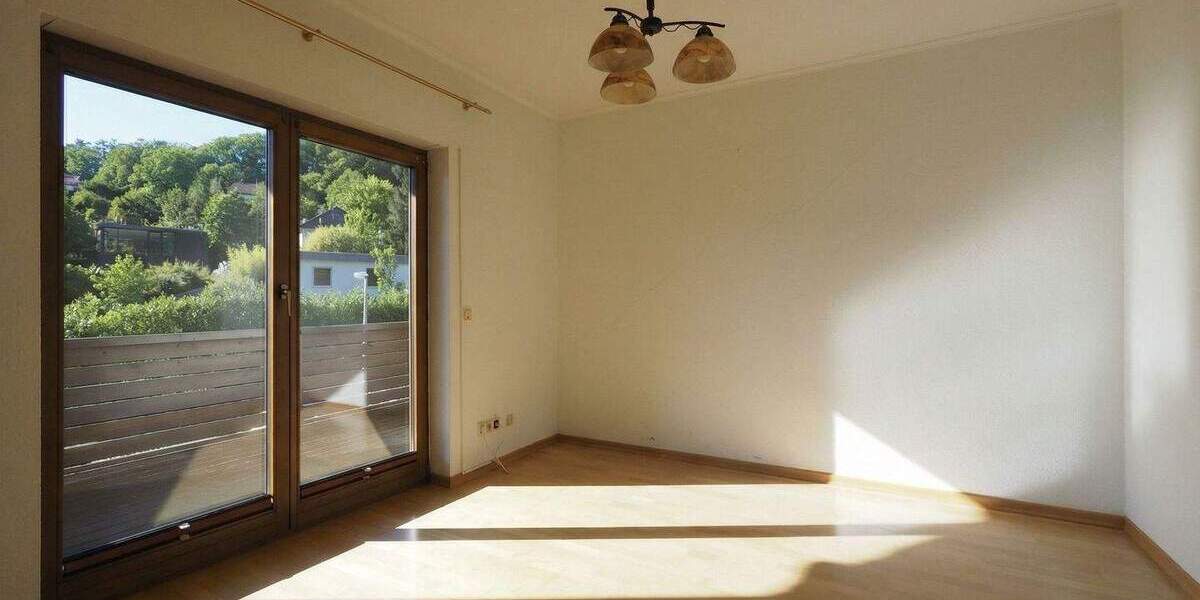 Einfamilienhaus St. Ingbert Oberwürzbach - 7 Zimmer, 200 m&sup2;, 695.000&euro; | Angebot:25675562