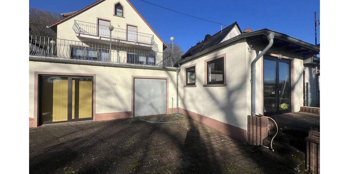 Einfamilienhaus Neunkirchen Innenstadt - 6 Zimmer, 210 m&sup2;, 395.000&euro; | Angebot:25755189