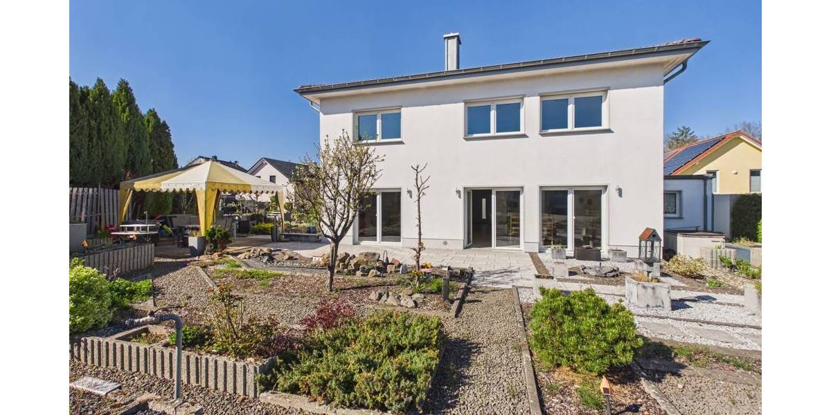 Einfamilienhaus Saarbrücken / Klarenthal Klarenthal - 6 Zimmer, 226 m&sup2;, 630.000&euro; | Angebot:26244752