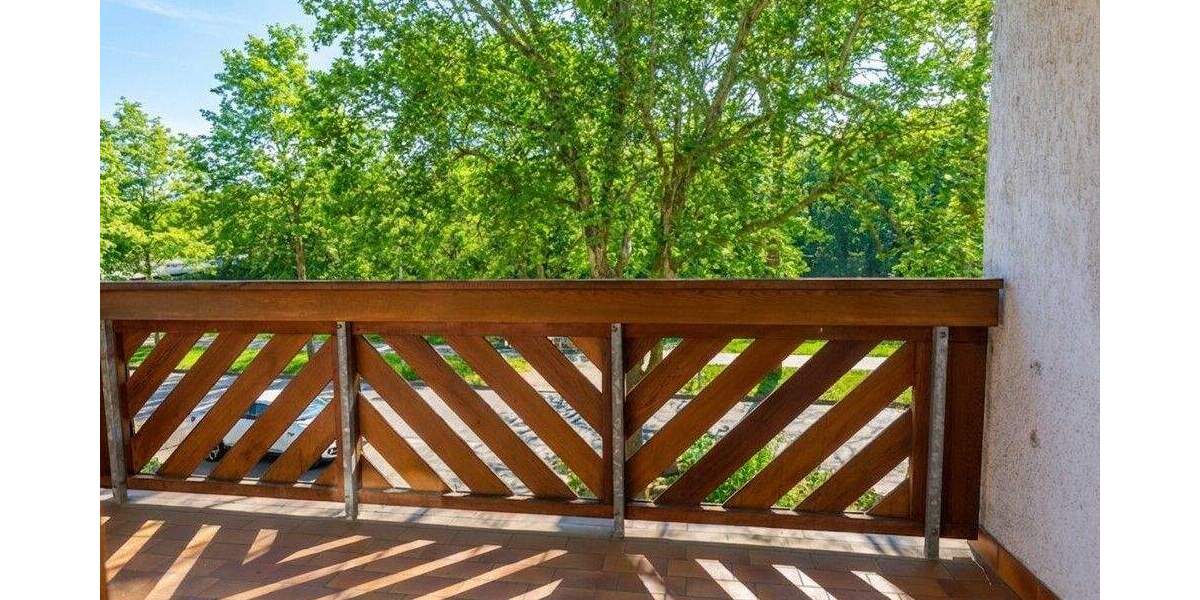 Etagenwohnung Völklingen Stadtmitte - 2 Zimmer, 66 m&sup2;, 115.000&euro; | Angebot:25899687