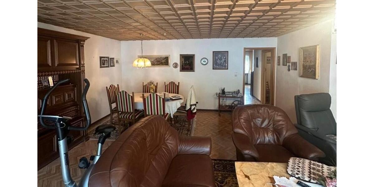 Mehrfamilienhaus, Wohnhaus Friedrichsthal - 10 Zimmer, 276 m&sup2;, 270.000&euro; | Angebot:25022353