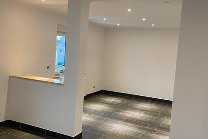Wohnung Saarbrücken West - 2 Zimmer, 60 m&sup2;, 720&euro; | Angebot:27639613
