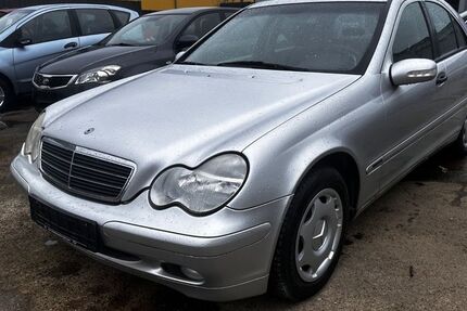 Mercedes-Benz C 180 177.000 km 3.499 &euro; Saarlouis 66740