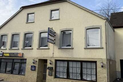Haus Lebach - 9 Zimmer, 444 m&sup2;, 163.000&euro; | Angebot:25226680