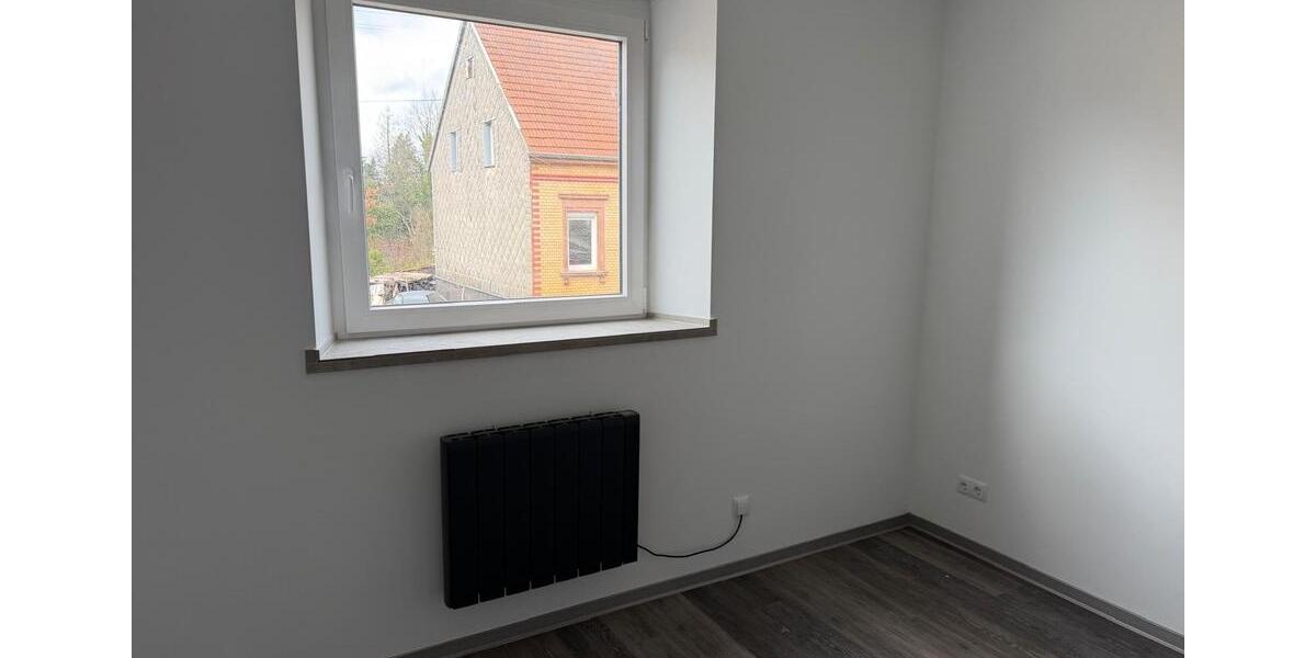 Hochparterre Schiffweiler - 4 Zimmer, 49 m&sup2;, 600&euro; | Angebot:25852415