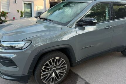 Jeep Compass 39.500 km 23.800 &euro; Überherrn 66802