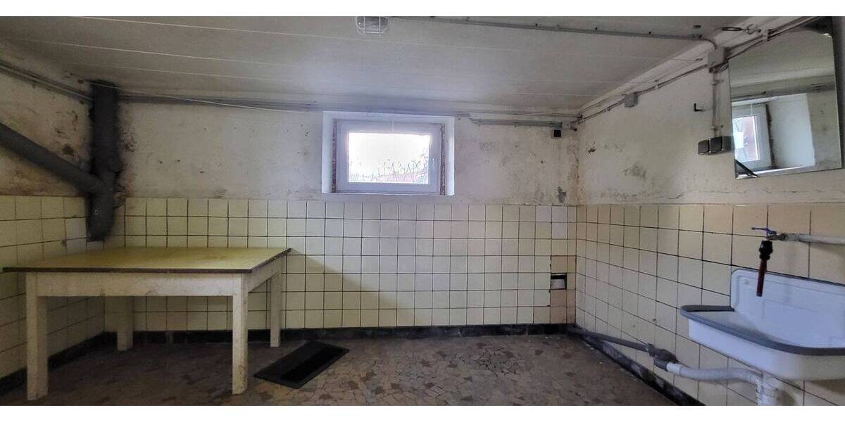 Mehrfamilienhaus, Wohnhaus Beckingen Reimsbach - 7 Zimmer, 250 m&sup2;, 350.000&euro; | Angebot:25726558