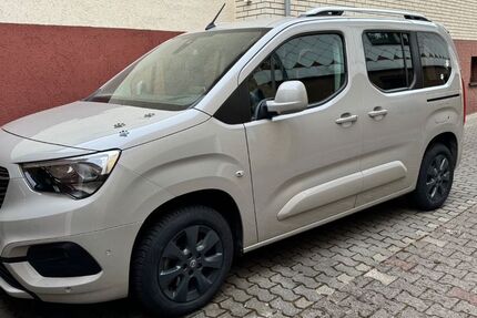 Opel Combo Life 58.000 km 16.900 &euro; Schmelz 66839