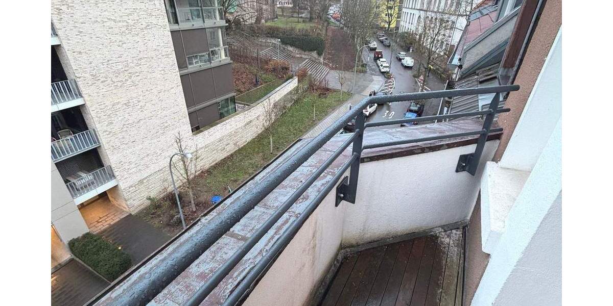 Etagenwohnung Saarbrücken St Johann - 3 Zimmer, 74 m&sup2;, 630&euro; | Angebot:25734880