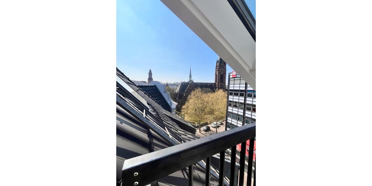 Dachgeschoßwohnung Sankt Ingbert - 5 Zimmer, 125 m&sup2;, 1.080&euro; | Angebot:25297345