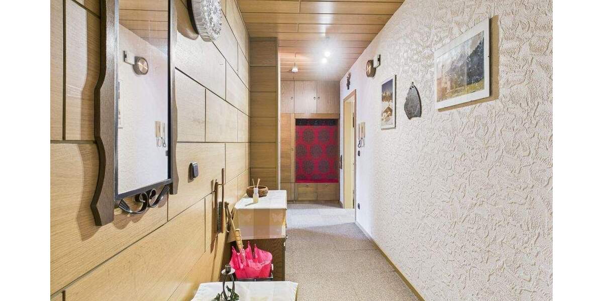 Mehrfamilienhaus, Wohnhaus Quierschied - 9 Zimmer, 234 m&sup2;, 195.000&euro; | Angebot:25799966