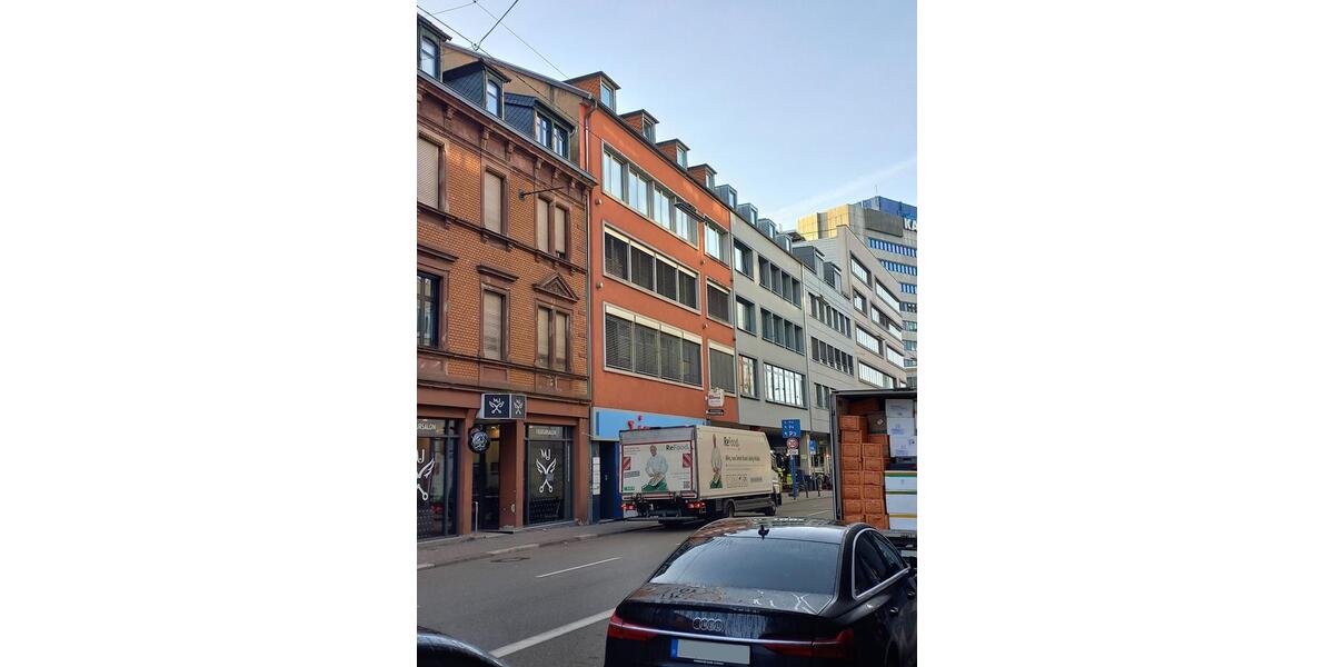 Etagenwohnung Saarbrücken - 5 Zimmer, 154 m&sup2;, 1.100&euro; | Angebot:26067299
