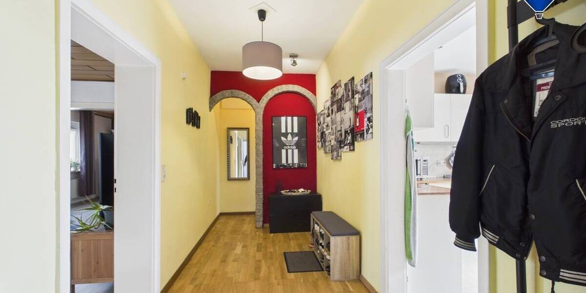 Mehrfamilienhaus, Wohnhaus Saarbrücken / Dudweiler Dudweiler - 8 Zimmer, 228 m&sup2;, 399.000&euro; | Angebot:26305944