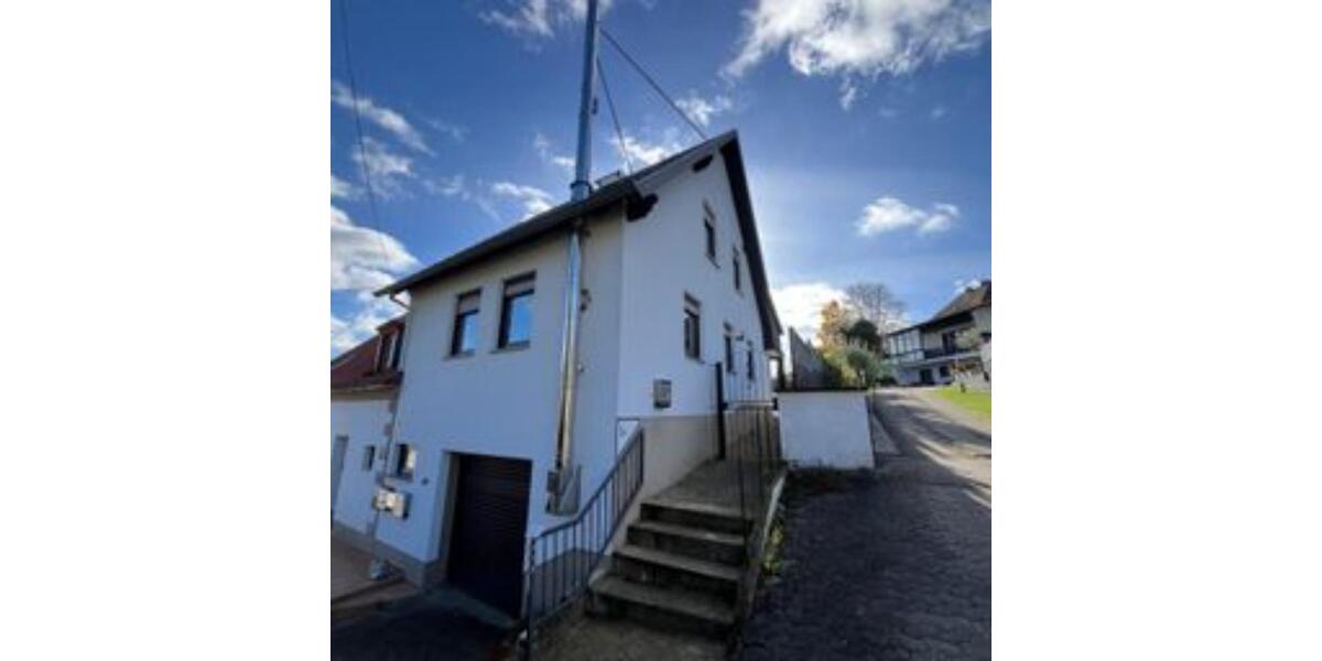 Terrassenwohnung Saarbrücken Brebach-Fechingen - 6 Zimmer, 120 m&sup2;, 215.000&euro; | Angebot:25289643