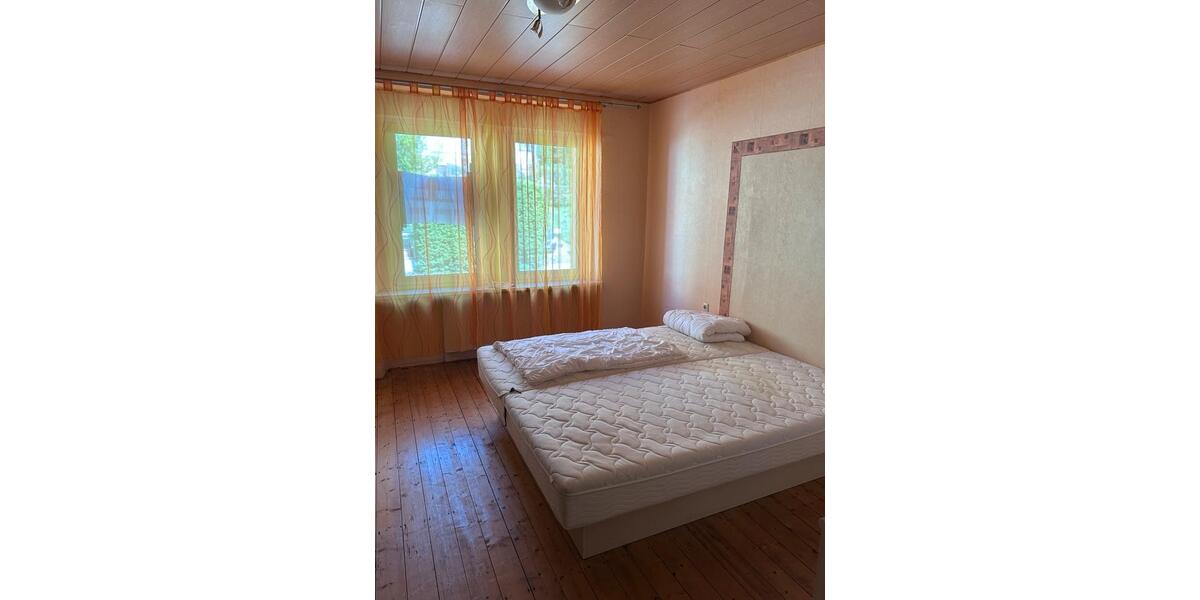Reihenhaus Ottweiler - 6 Zimmer, 120 m&sup2;, 195.000&euro; | Angebot:25270020