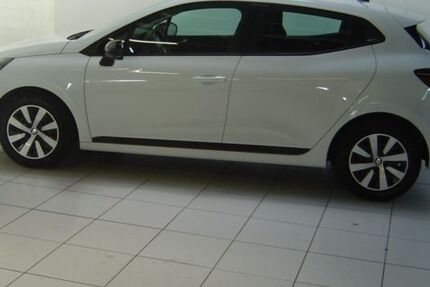 Renault Clio 57.500 km 13.490 &euro; Saarbrücken 66115