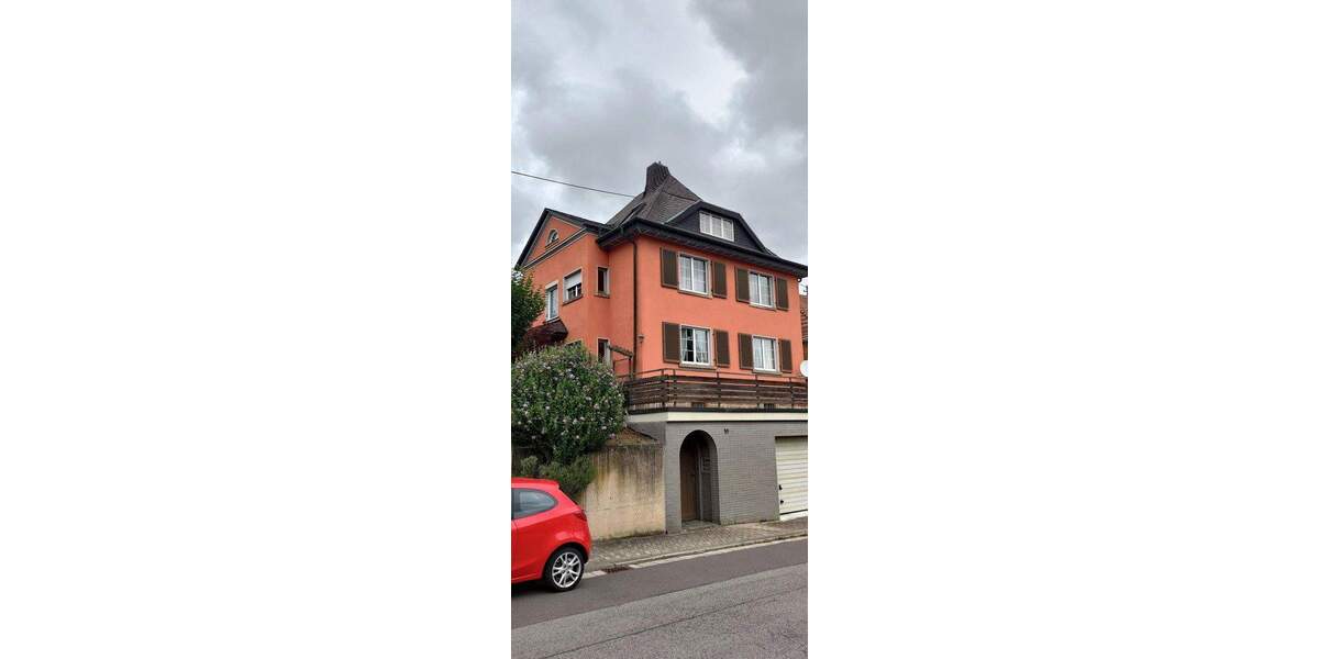 Einfamilienhaus Saarbrücken Dudweiler - 8 Zimmer, 216 m&sup2;, 340.000&euro; | Angebot:25728348