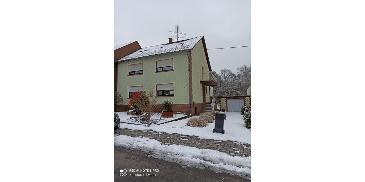 Einfamilienhaus Lebach - 8 Zimmer, 180 m&sup2;, 199.000&euro; | Angebot:24787268