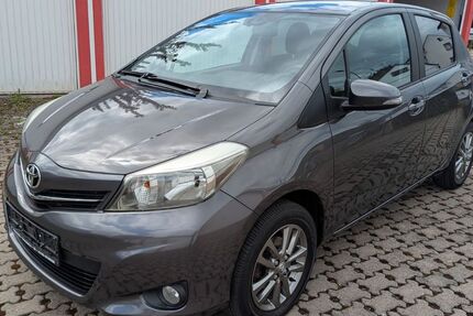 Toyota Yaris 95.000 km 7.490 &euro; Völklingen 66333