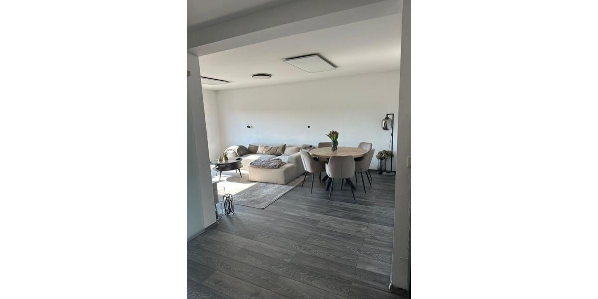 Etagenwohnung Wadgassen - 3 Zimmer, 74 m&sup2;, 600&euro; | Angebot:25853645