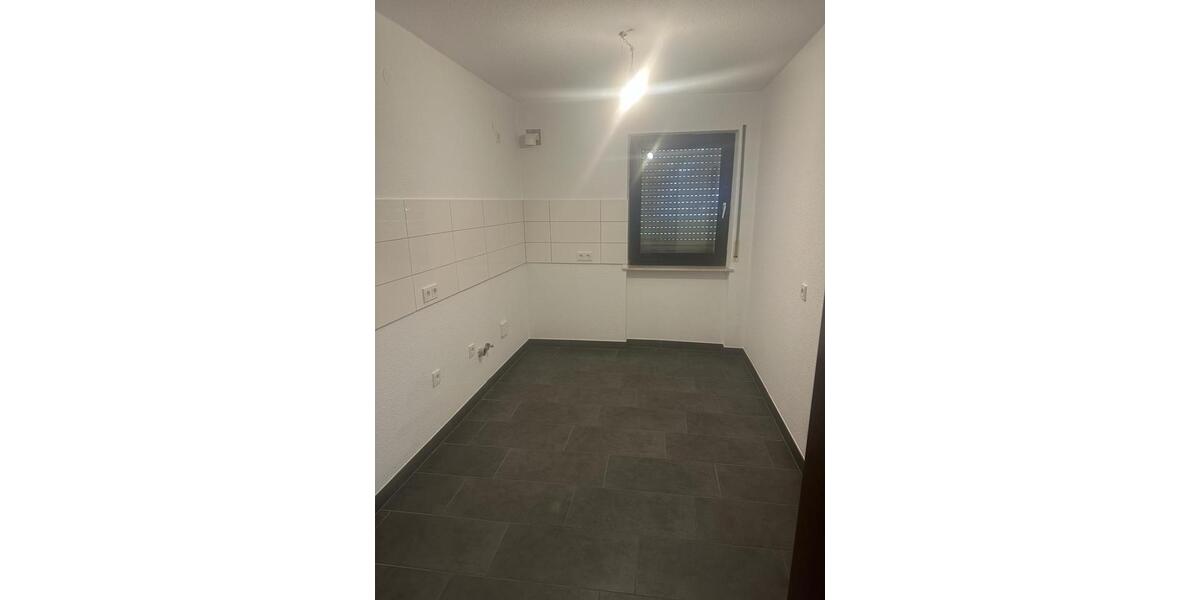 Einfamilienhaus Saarbrücken Dudweiler - 5 Zimmer, 150 m&sup2;, 250.000&euro; | Angebot:26613240
