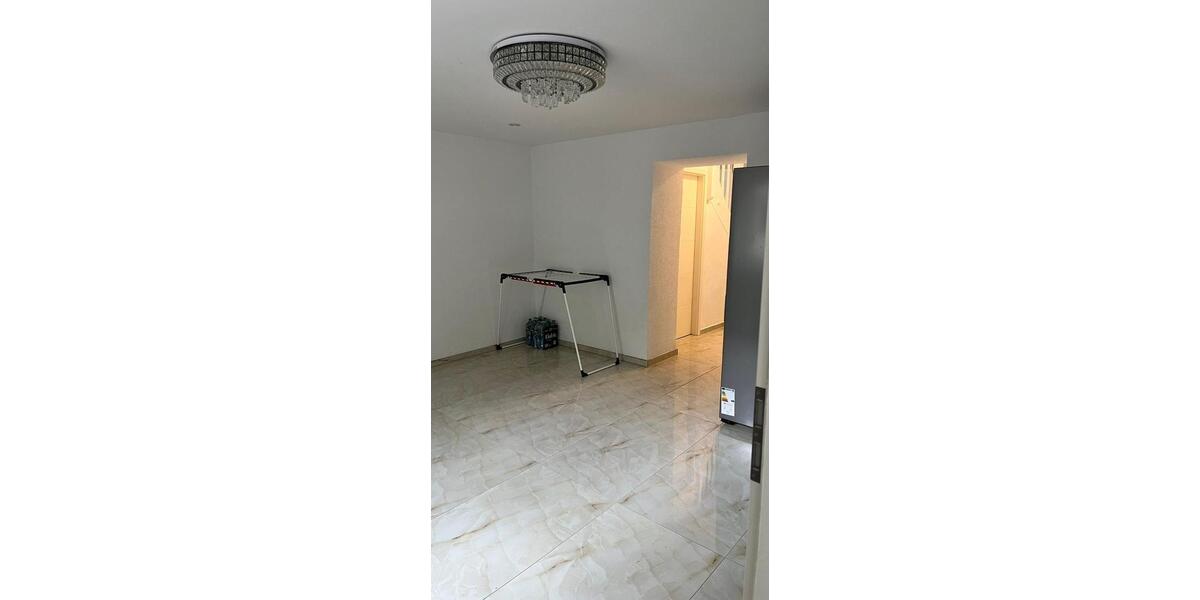 Einfamilienhaus Lebach - 10 Zimmer, 200 m&sup2;, 279.000&euro; | Angebot:22079790