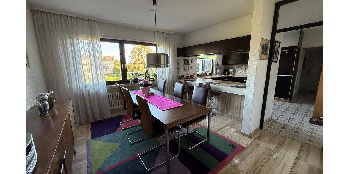 Bungalow Wadgassen - 8 Zimmer, 212 m&sup2;, 459.000&euro; | Angebot:25661328