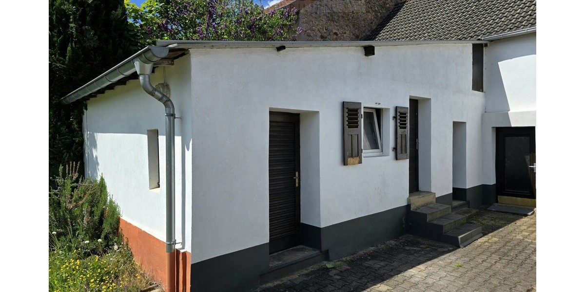 Attraktives Mehrfamilienhaus für Kapitalanleger in Schmelz-Hüttersdorf - Mehrfamilienhaus, Wohnhaus Schmelz / Hüttersdorf Hüttersdorf | Angebot:27010347