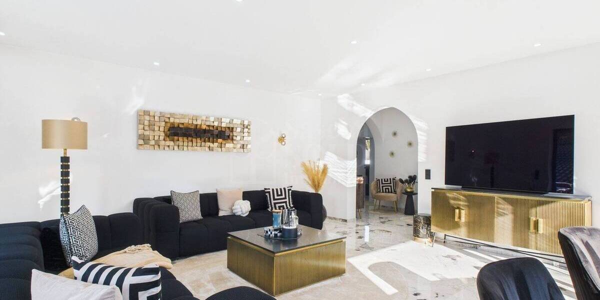 Luxus in Kirkel-Neuhäusel - Exklusives Anwesen mit 3 Wohneinheiten, Garten & Top-Ausstattung - Villa Kirkel Kirkel-Neuhäusel | Angebot:26120749