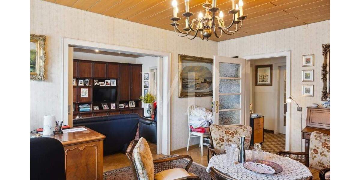 Mehrfamilienhaus, Wohnhaus Ensdorf - 7 Zimmer, 137 m&sup2;, 195.000&euro; | Angebot:25677170