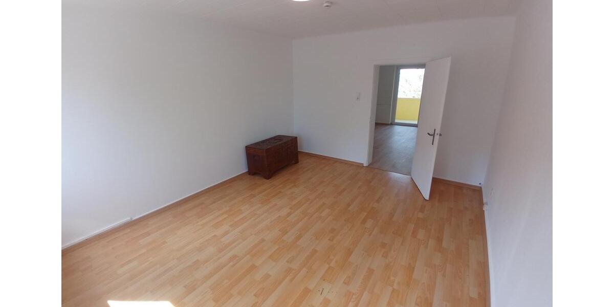 Hochparterre Neunkirchen - 1 Zimmer, 60 m&sup2;, 465&euro; | Angebot:26652032