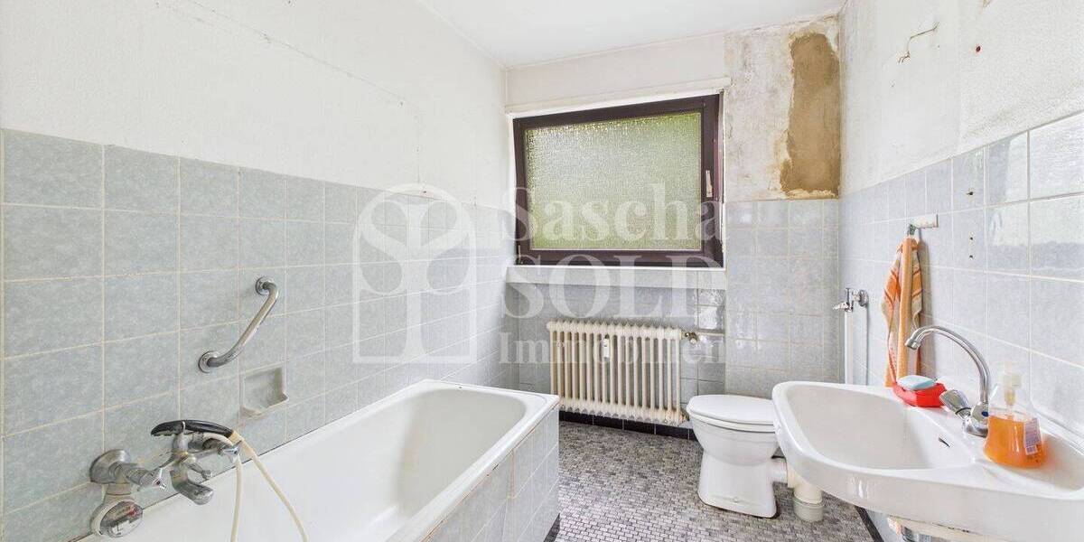 Helle 4-ZKB-Wohnung in St. Ingbert mit Balkon mit Garage & großem Kellerraum - Etagenwohnung Sankt Ingbert Hassel | Angebot:26018615