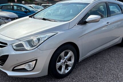 Hyundai i40 220.000 km 5.450 &euro; Saarlouis 66740