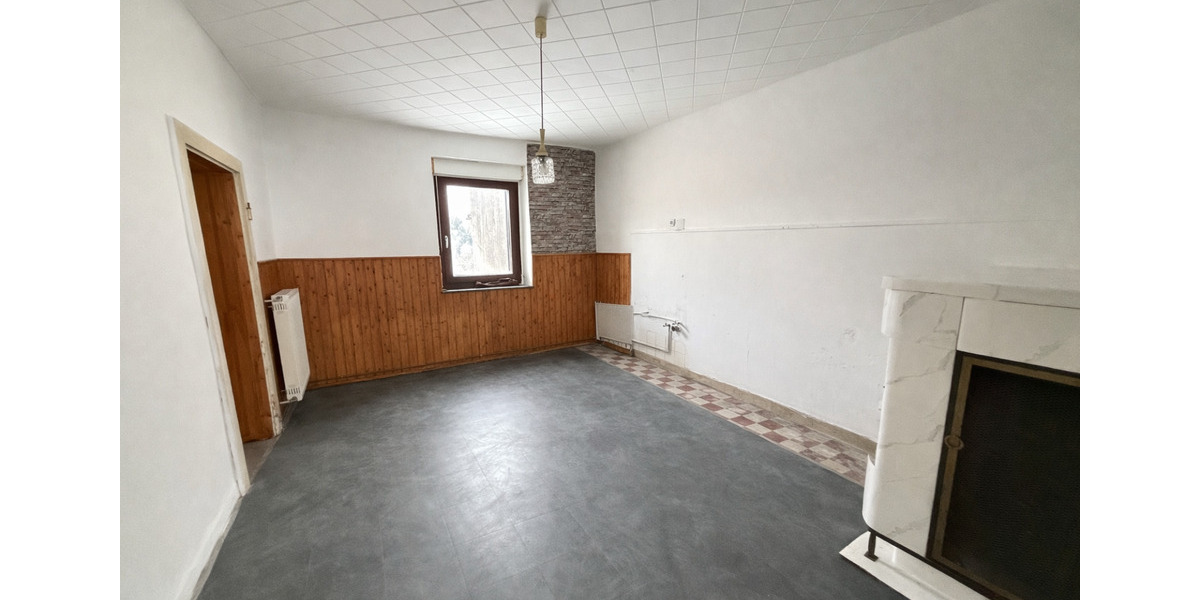 Doppelhaushälfte Wallerfangen - 7 Zimmer, 150 m&sup2;, 1.050&euro; | Angebot:25886369
