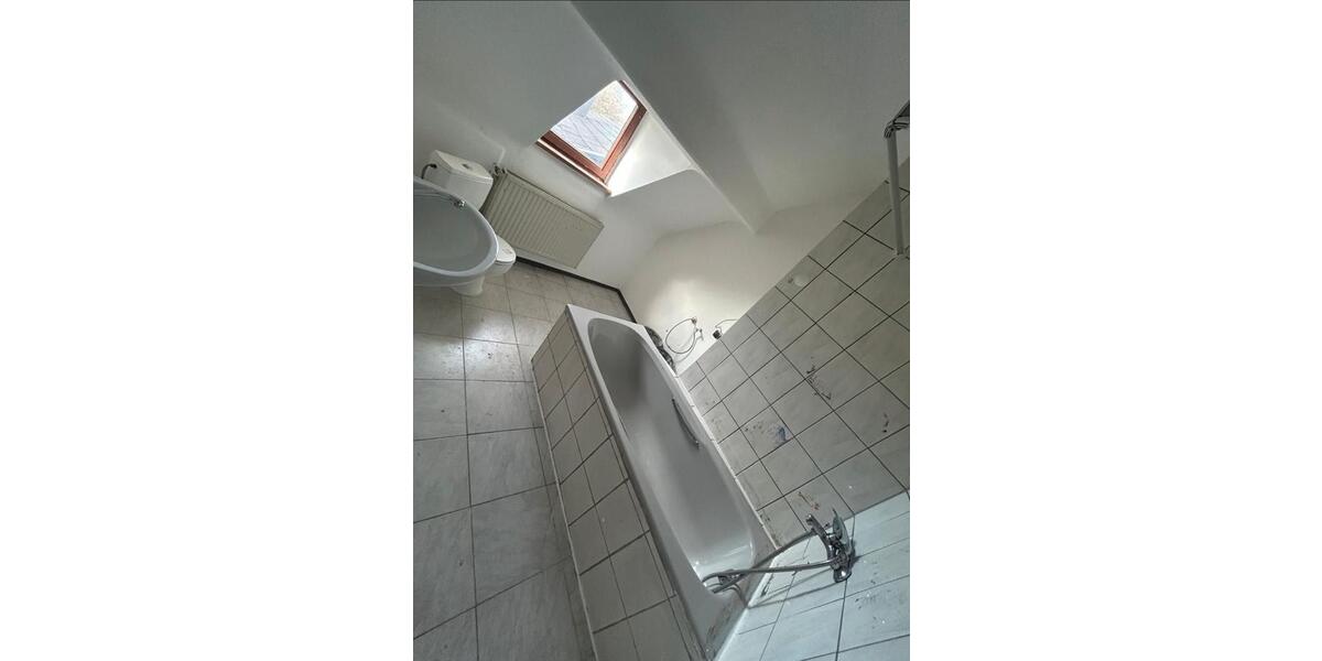 Dachgeschoßwohnung Sankt Ingbert - 3 Zimmer, 55 m&sup2;, 385&euro; | Angebot:24710708